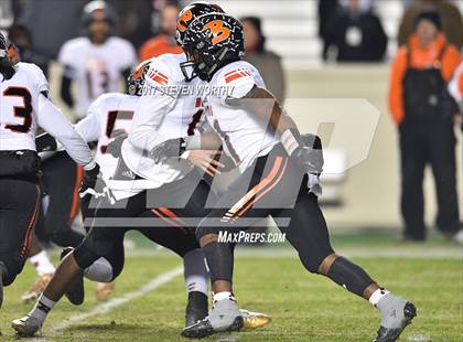 Thumbnail 2 in Wallace-Rose Hill vs. Reidsville (NCHSAA 2A Final) photogallery.