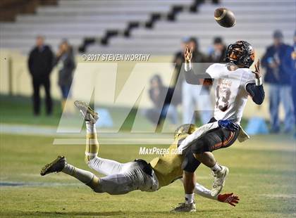 Thumbnail 2 in Wallace-Rose Hill vs. Reidsville (NCHSAA 2A Final) photogallery.