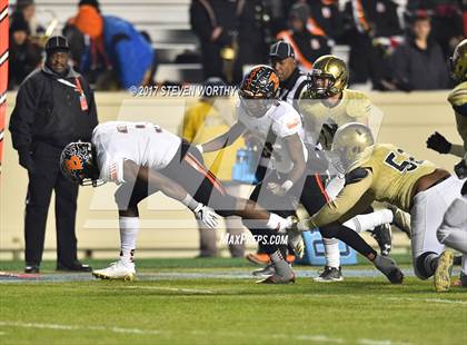 Thumbnail 3 in Wallace-Rose Hill vs. Reidsville (NCHSAA 2A Final) photogallery.