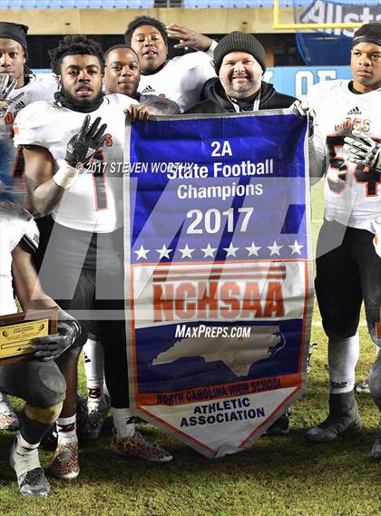 Thumbnail 2 in Wallace-Rose Hill vs. Reidsville (NCHSAA 2A Final) photogallery.