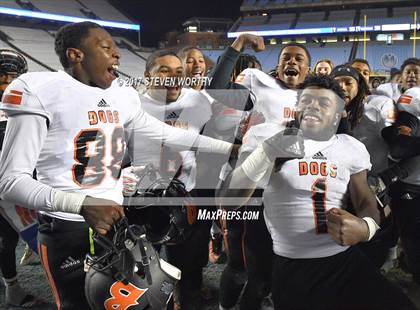 Thumbnail 3 in Wallace-Rose Hill vs. Reidsville (NCHSAA 2A Final) photogallery.