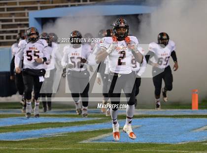 Thumbnail 3 in Wallace-Rose Hill vs. Reidsville (NCHSAA 2A Final) photogallery.
