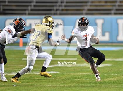 Thumbnail 3 in Wallace-Rose Hill vs. Reidsville (NCHSAA 2A Final) photogallery.