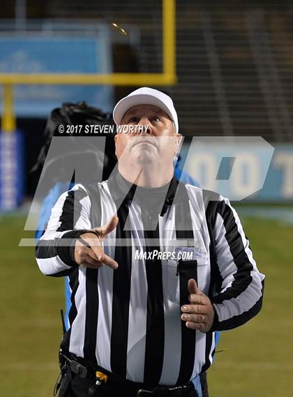 Thumbnail 3 in Wallace-Rose Hill vs. Reidsville (NCHSAA 2A Final) photogallery.