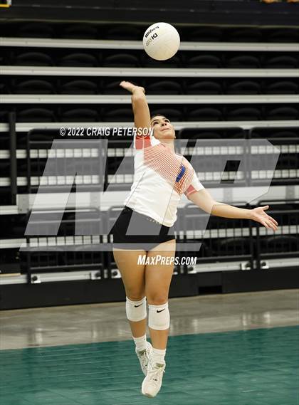 Thumbnail 2 in Timpview vs. Northridge (UHSAA 5A Quarterfinal) photogallery.
