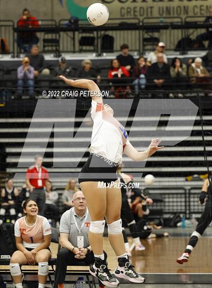 Thumbnail 2 in Timpview vs. Northridge (UHSAA 5A Quarterfinal) photogallery.