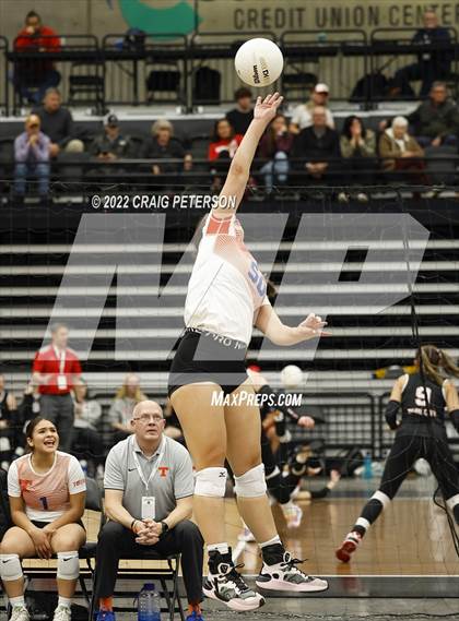 Thumbnail 3 in Timpview vs. Northridge (UHSAA 5A Quarterfinal) photogallery.