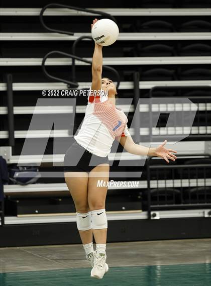 Thumbnail 1 in Timpview vs. Northridge (UHSAA 5A Quarterfinal) photogallery.