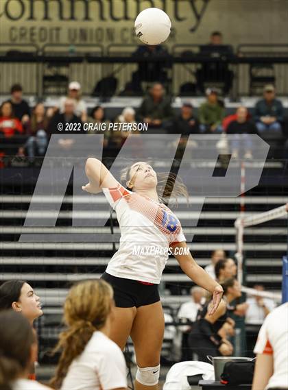 Thumbnail 3 in Timpview vs. Northridge (UHSAA 5A Quarterfinal) photogallery.