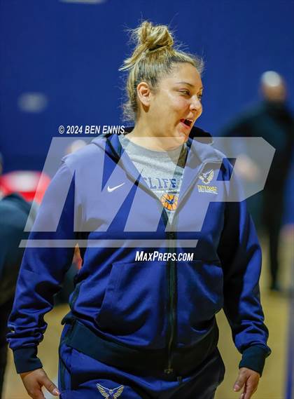 Thumbnail 2 in Carver vs. Oak Cliff Faith Family Academy (She Got Game Classic) photogallery.
