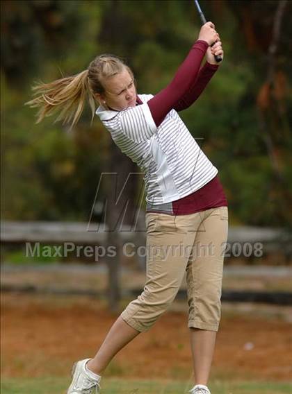 Thumbnail 1 in NCHSAA Girls Championships (1A/2A/3A - Day 1) photogallery.