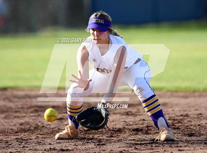 Thumbnail 3 in Chattanooga Central @ Soddy Daisy photogallery.