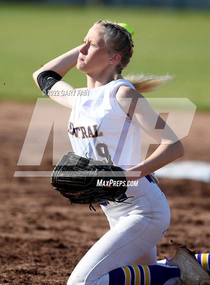 Thumbnail 3 in Chattanooga Central @ Soddy Daisy photogallery.