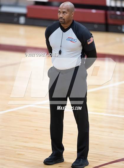 Thumbnail 3 in Veterans vs Warner Robins  photogallery.