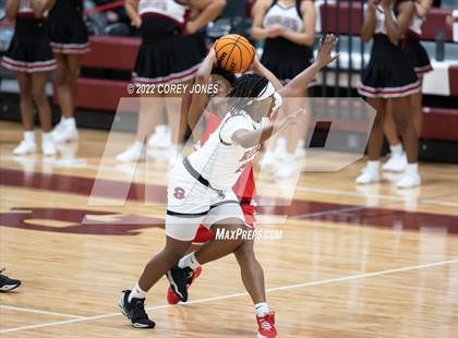 Thumbnail 2 in Veterans vs Warner Robins  photogallery.