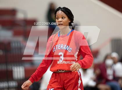 Thumbnail 2 in Veterans vs Warner Robins  photogallery.