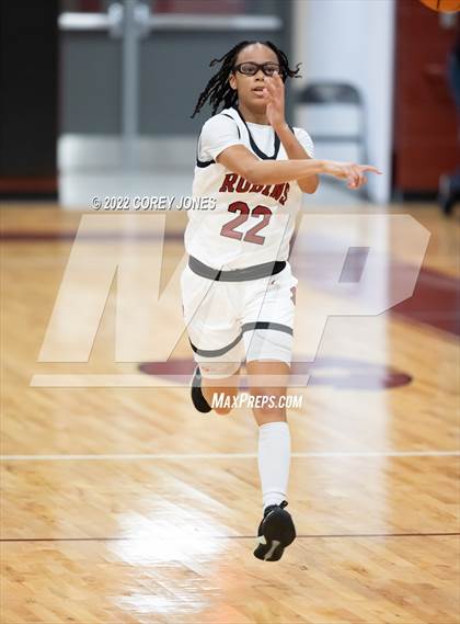 Thumbnail 3 in Veterans vs Warner Robins  photogallery.