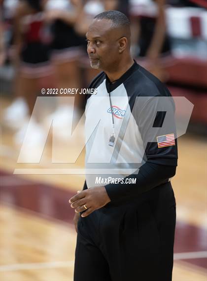 Thumbnail 2 in Veterans vs Warner Robins  photogallery.