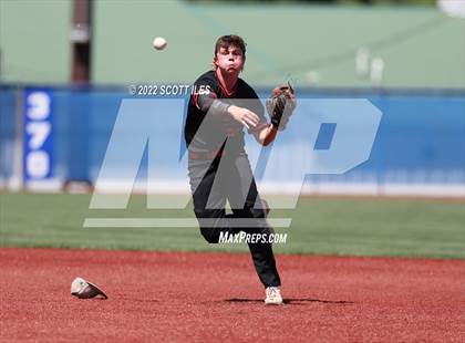 Thumbnail 3 in Liberty Union vs. Fairland (OHSAA D3 Regional Final) photogallery.