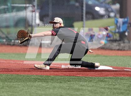 Thumbnail 2 in Liberty Union vs. Fairland (OHSAA D3 Regional Final) photogallery.
