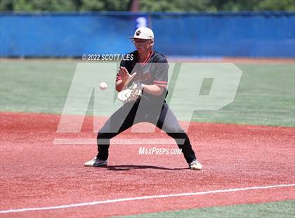 Thumbnail 2 in Liberty Union vs. Fairland (OHSAA D3 Regional Final) photogallery.