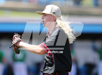 Thumbnail 2 in Liberty Union vs. Fairland (OHSAA D3 Regional Final) photogallery.