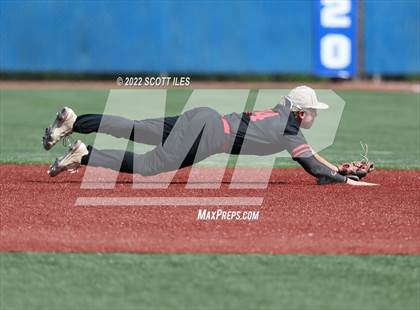 Thumbnail 3 in Liberty Union vs. Fairland (OHSAA D3 Regional Final) photogallery.