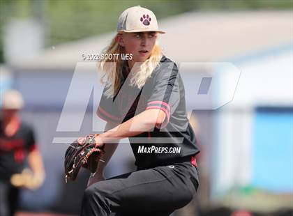 Thumbnail 2 in Liberty Union vs. Fairland (OHSAA D3 Regional Final) photogallery.
