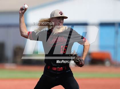 Thumbnail 3 in Liberty Union vs. Fairland (OHSAA D3 Regional Final) photogallery.