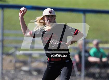 Thumbnail 3 in Liberty Union vs. Fairland (OHSAA D3 Regional Final) photogallery.