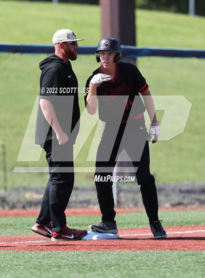 Thumbnail 2 in Liberty Union vs. Fairland (OHSAA D3 Regional Final) photogallery.