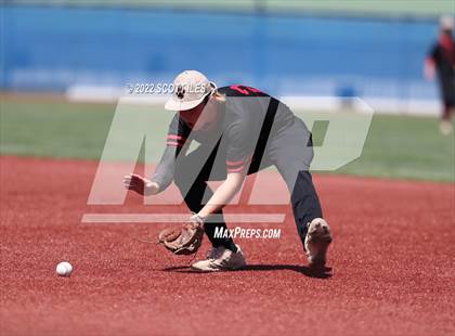 Thumbnail 2 in Liberty Union vs. Fairland (OHSAA D3 Regional Final) photogallery.