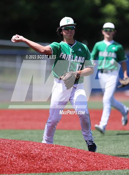 Thumbnail 3 in Liberty Union vs. Fairland (OHSAA D3 Regional Final) photogallery.