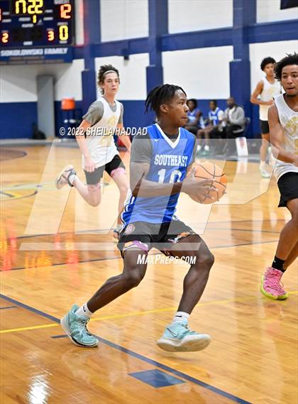 Thumbnail 3 in Southeast vs Countryside (The Hoop Vibe) photogallery.