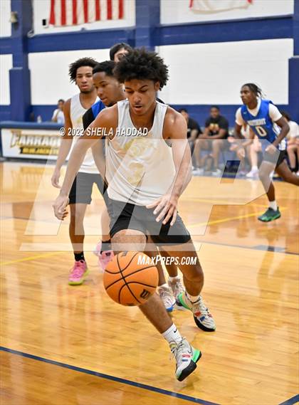 Thumbnail 2 in Southeast vs Countryside (The Hoop Vibe) photogallery.