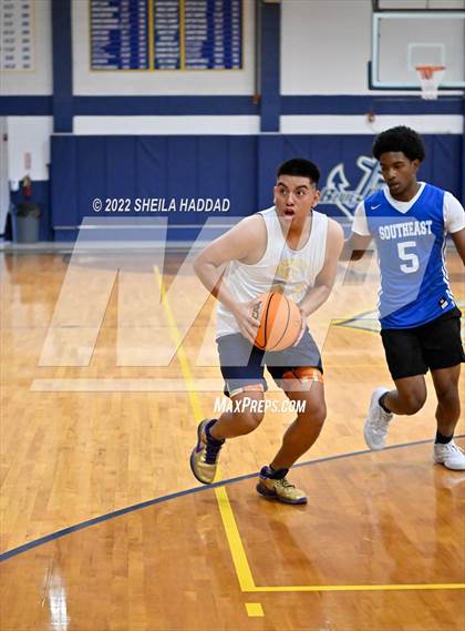 Thumbnail 3 in Southeast vs Countryside (The Hoop Vibe) photogallery.