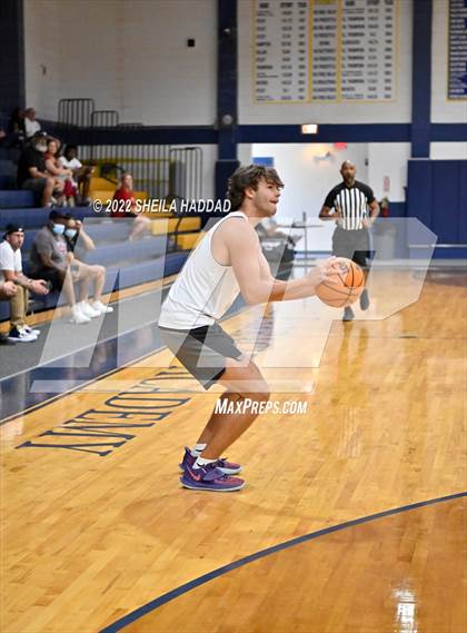 Thumbnail 1 in Southeast vs Countryside (The Hoop Vibe) photogallery.