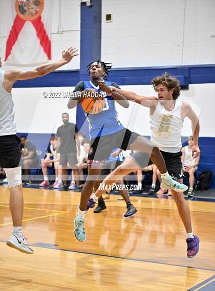 Thumbnail 2 in Southeast vs Countryside (The Hoop Vibe) photogallery.