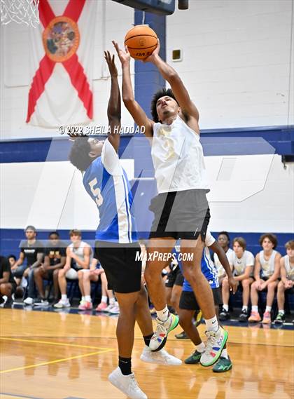 Thumbnail 3 in Southeast vs Countryside (The Hoop Vibe) photogallery.