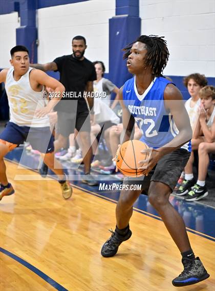 Thumbnail 2 in Southeast vs Countryside (The Hoop Vibe) photogallery.