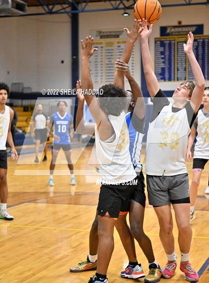 Thumbnail 2 in Southeast vs Countryside (The Hoop Vibe) photogallery.