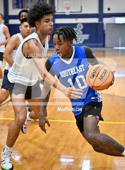 Thumbnail 1 in Southeast vs Countryside (The Hoop Vibe) photogallery.