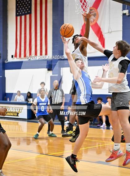 Thumbnail 1 in Southeast vs Countryside (The Hoop Vibe) photogallery.