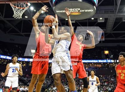 Thumbnail 2 in Vashon vs Oak Hill Academy (Bass Pro Shop Tournament of Champions) photogallery.