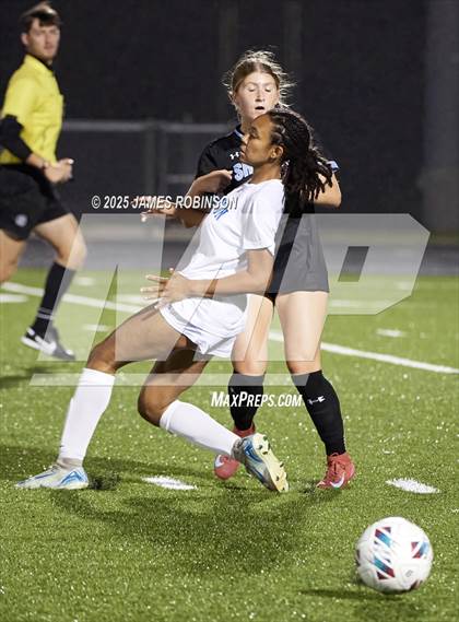 Thumbnail 3 in Stanton vs Ponte Vedra (Preseason) photogallery.