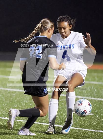 Thumbnail 3 in Stanton vs Ponte Vedra (Preseason) photogallery.