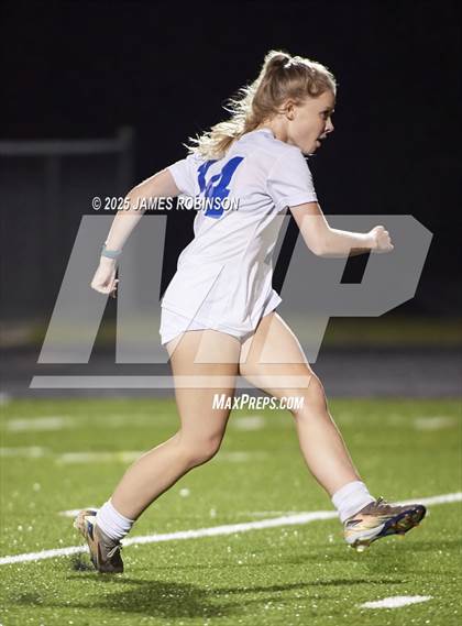 Thumbnail 1 in Stanton vs Ponte Vedra (Preseason) photogallery.