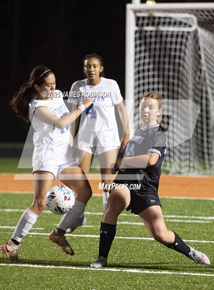Thumbnail 1 in Stanton vs Ponte Vedra (Preseason) photogallery.