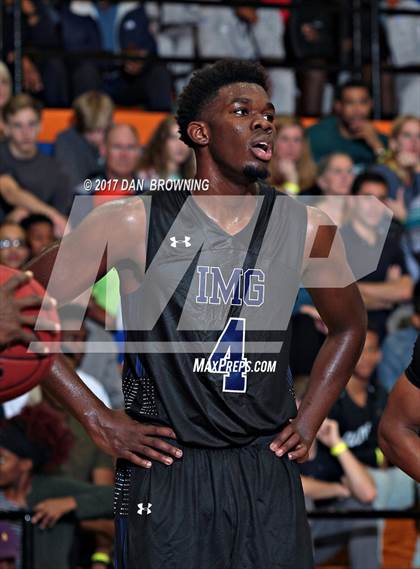 Thumbnail 3 in IMG Academy vs Oak Hill Academy (Chick-fil-a Classic) photogallery.