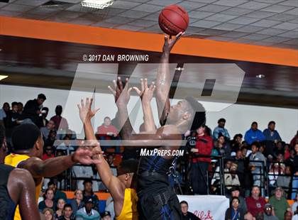 Thumbnail 3 in IMG Academy vs Oak Hill Academy (Chick-fil-a Classic) photogallery.